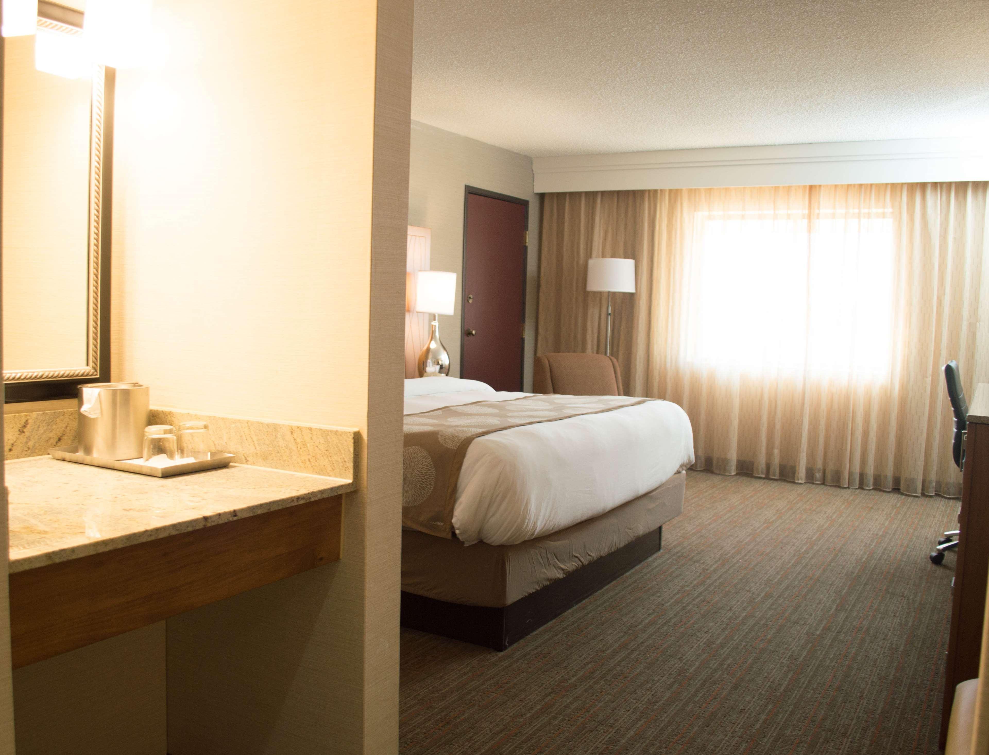 Radisson Hotel Detroit-Farmington Hills Buitenkant foto