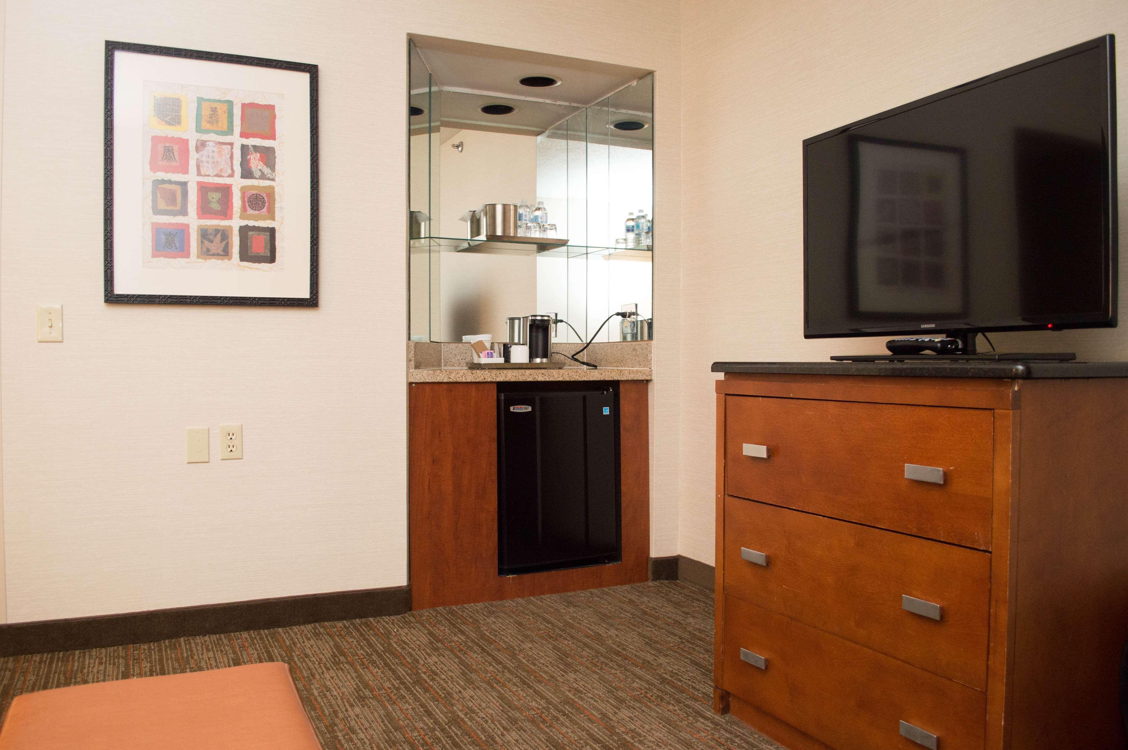Radisson Hotel Detroit-Farmington Hills Buitenkant foto