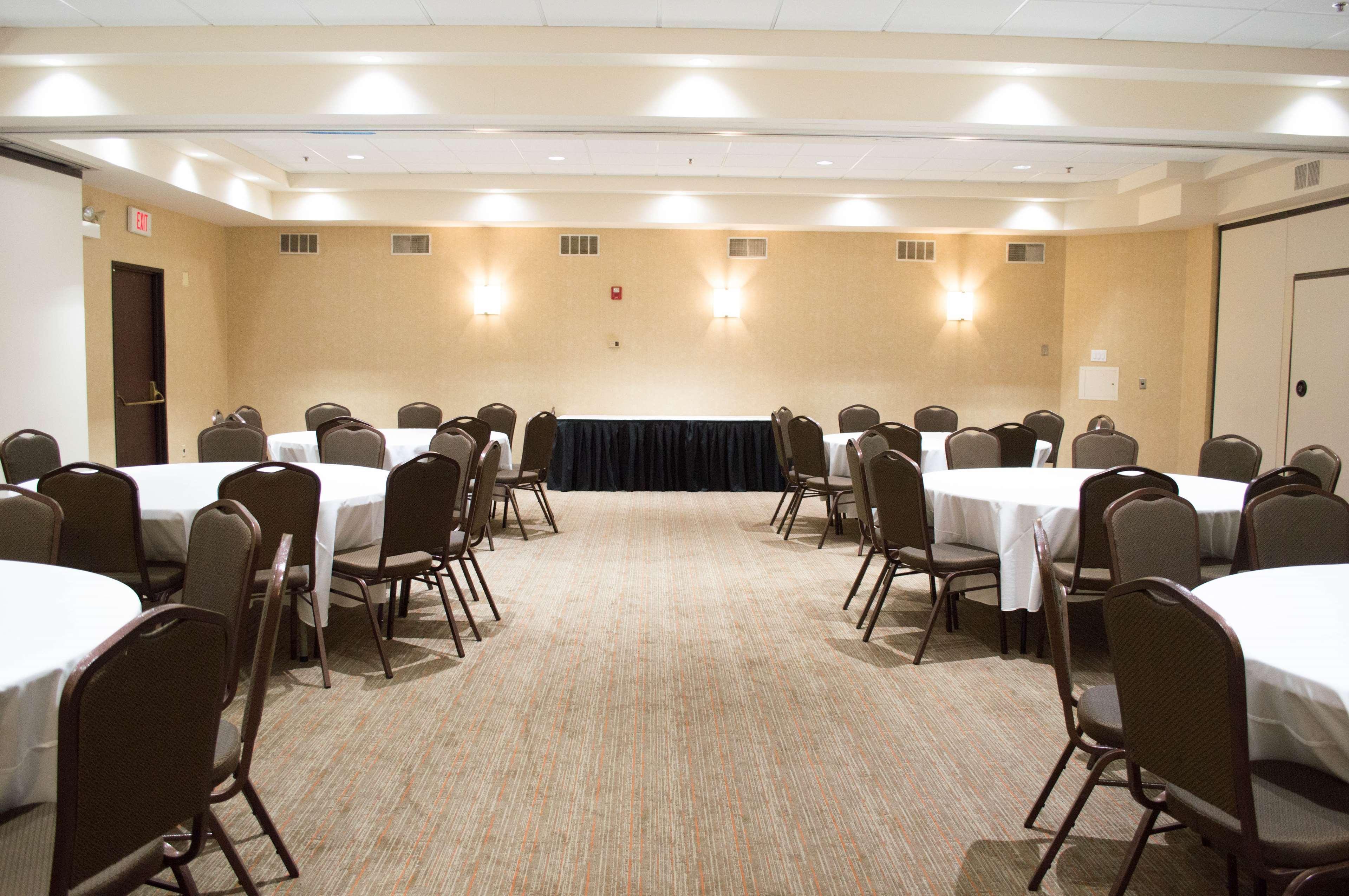 Radisson Hotel Detroit-Farmington Hills Buitenkant foto