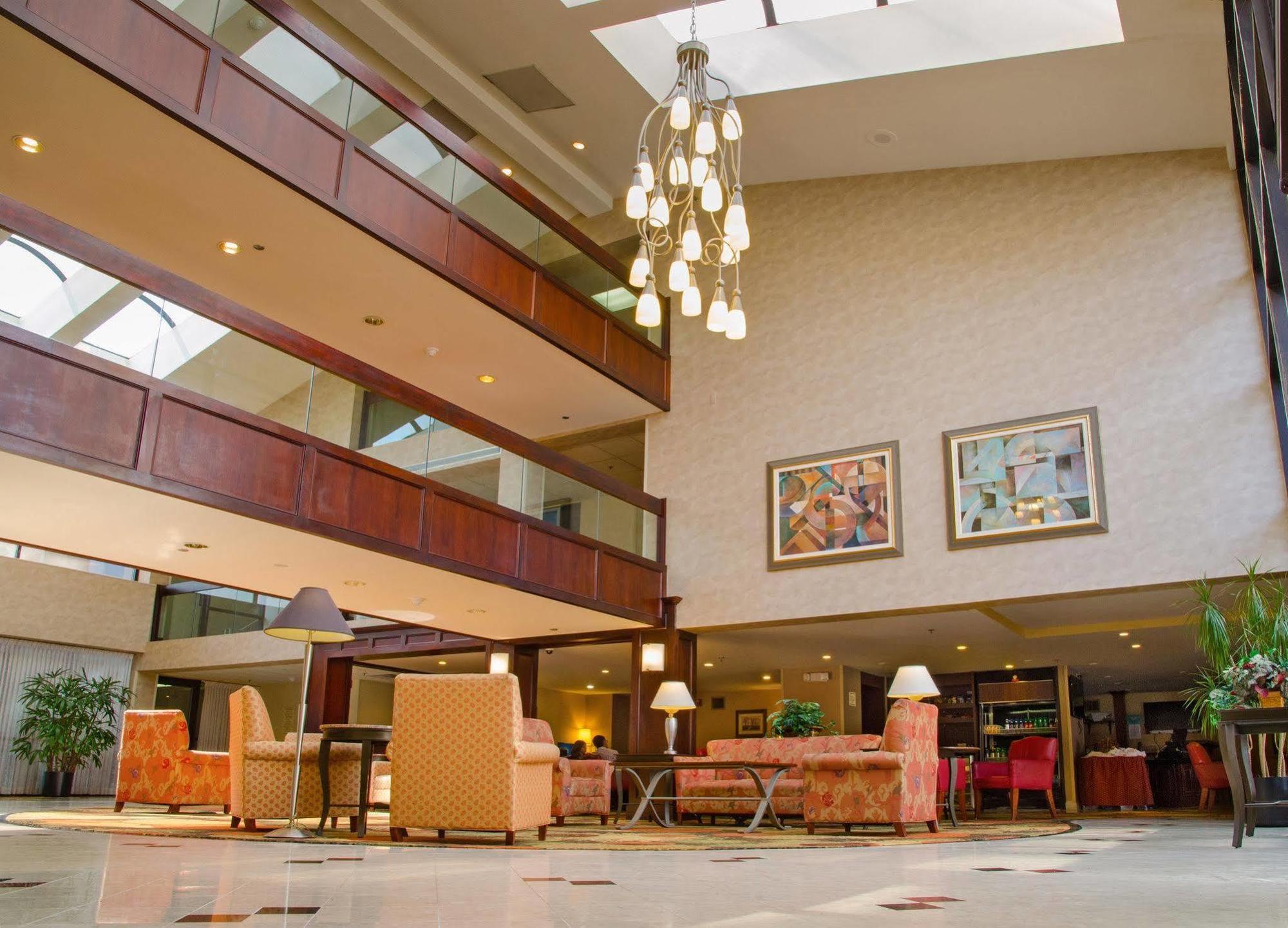 Radisson Hotel Detroit-Farmington Hills Buitenkant foto